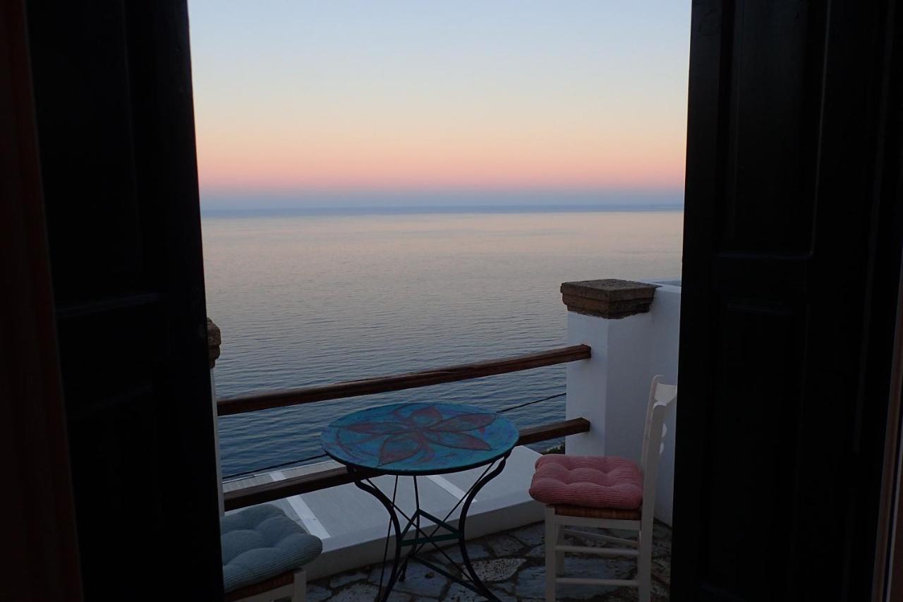 Eastern Wind Home Skyros Exterior foto